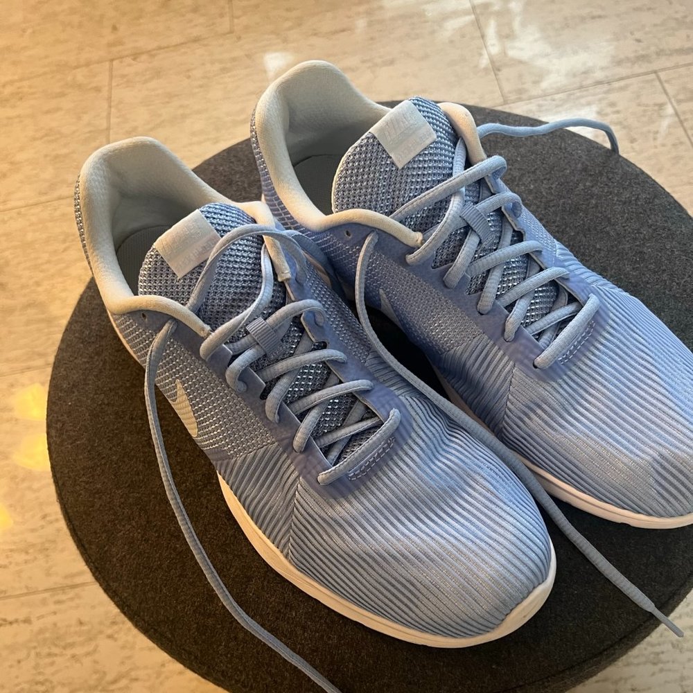 Women's Nike Training Shoe - Flex Bijoux - Light Blue - Like New - Sz US 11